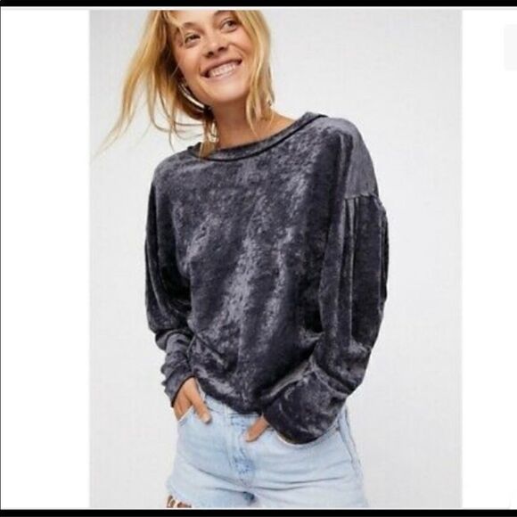 Free People We the Free Charcoal Gray Milan Velvet Long Sleeve Crew Sweatshirt! - Picture 1 of 6